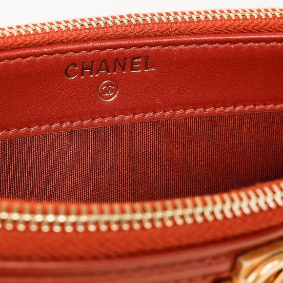 Chanel Red Grained Calfskin GHW Quilted Small Boy Clutch With Chain - Picture 9 of 13